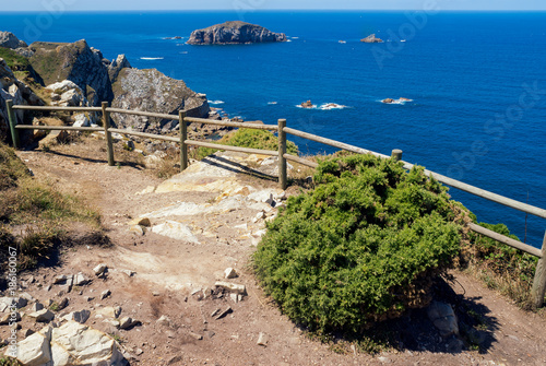 Fototapeta Naklejka Na Ścianę i Meble -  Acantilados en la costa de Asturias