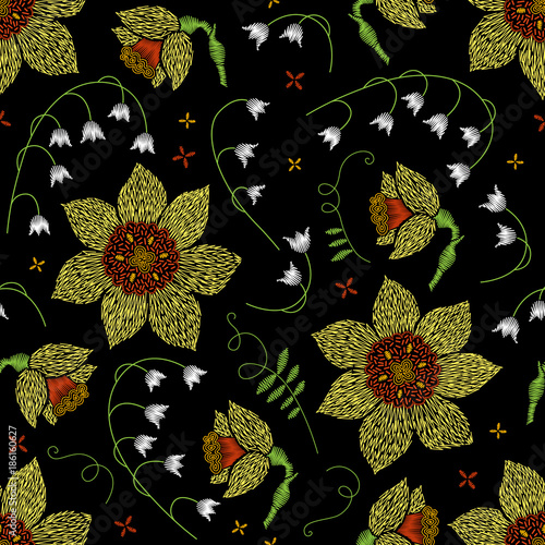 Fototapeta Naklejka Na Ścianę i Meble -  Embroidery seamless floral pattern with narcissus