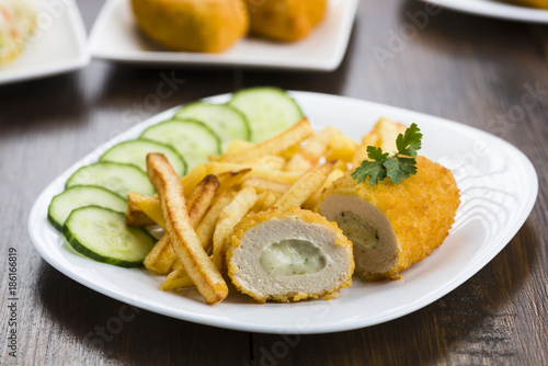 Cutlet de volaille with fries