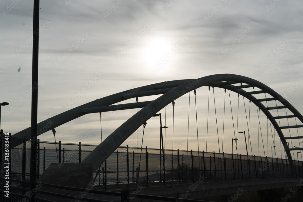 Obraz premium bridge shadow outline