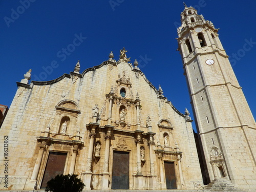 Alcalá de Chivert ​ o Xivert, pueblo de la provincia de Castellón, en la Comunidad Valenciana, España. Pertenece a la comarca del Bajo Maestrazgo photo