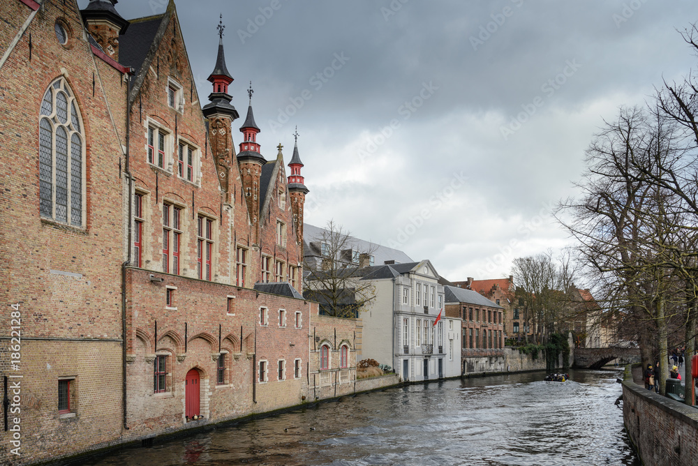 Brujas, ciudad de canales y puentes belga , capital de Flandes Occidental, al noroeste de Bélgica, Europa