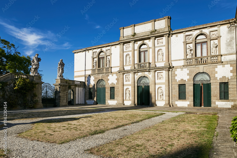 Obraz premium Monselice, Italy - July 13, 2017: View of Villa Dudo .