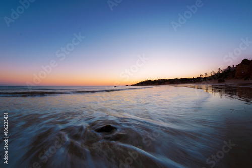 Fototapeta Naklejka Na Ścianę i Meble -  Sonnenuntergang am Strand von Portugal