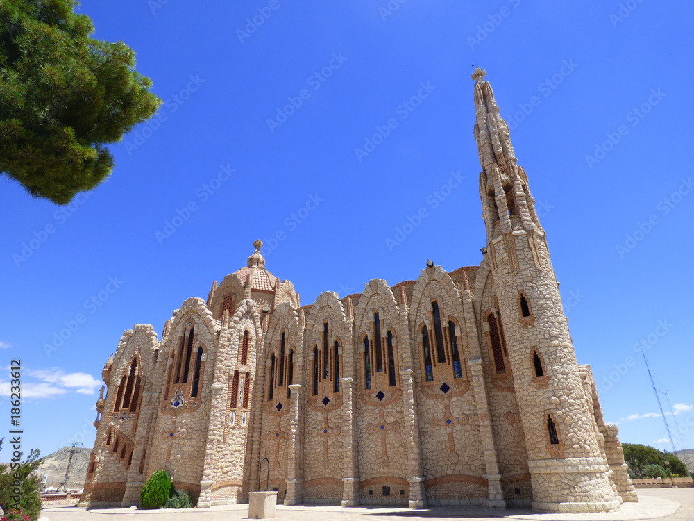 Iglesia de Novelda parecida a Sagrada Familia de Gaudi. Novelda es un  pueblo de España situado en la provincia de Alicante, en la comarca del  Medio Vinalopó Stock Photo | Adobe Stock