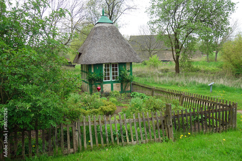 Gartenhaus photo