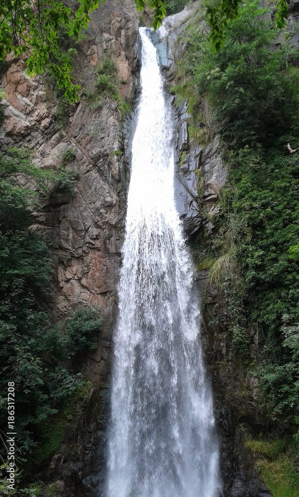 Obraz premium Wasserfall