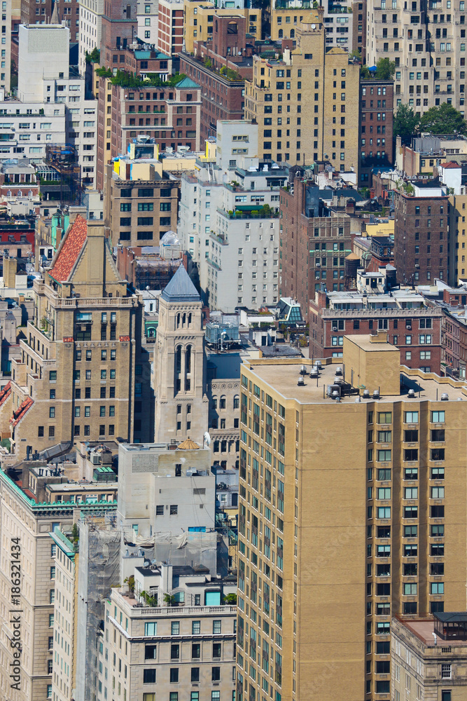 Fototapeta premium Buildings in New York compressed and tightly framed