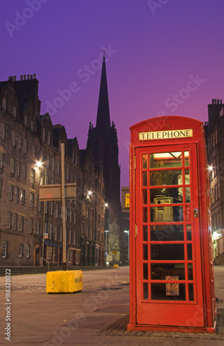Red telephone booth along the famous royal mile in Edinburgh, Sc