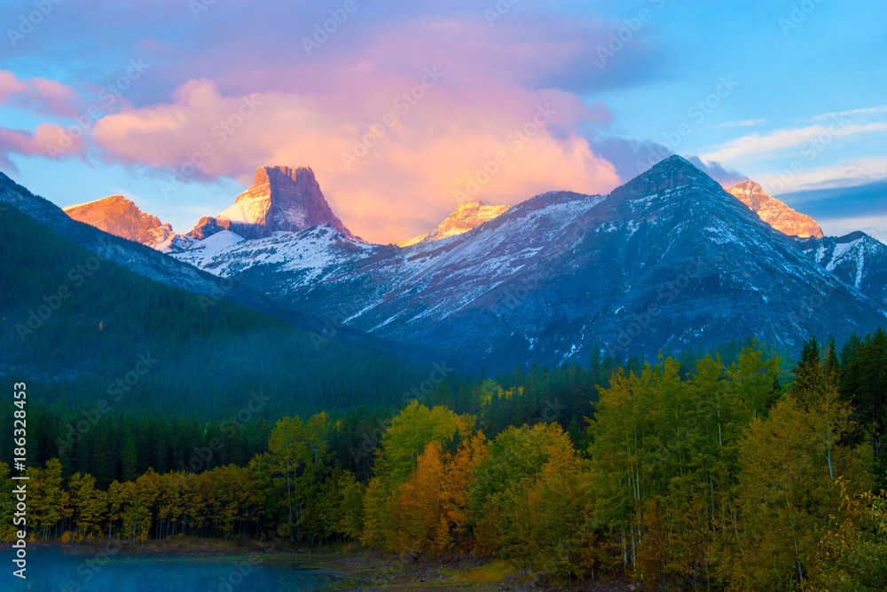 Sunrise at Wedge Pond, Kananaskis, Alberta, Canada Sunrise at Wedge Pond, Kananaskis, Alberta, Canada