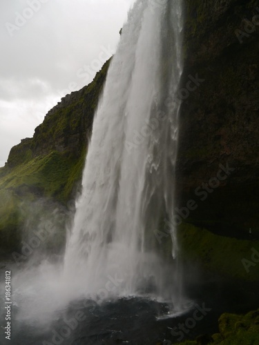 Seljalandsfoss - Wasserfall S  disland