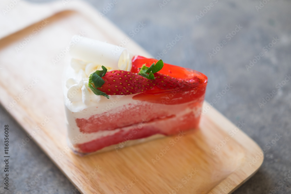 Delicious homemade strawberry cheesecake Delicious homemade strawberry cheesecake