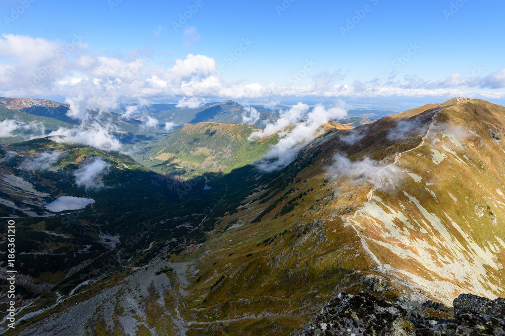 Obraz premium slovakian carpathian mountains in autumn.
