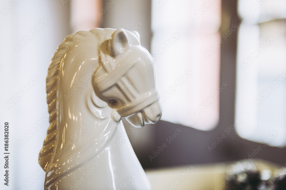 Statuette décorative en forme de cheval
