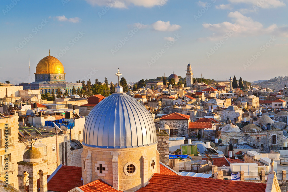 Fototapeta premium widok na n dachów Starego Miasta w Jerozolimie