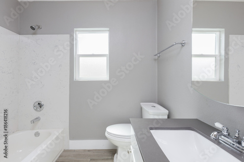 Small bathroom in grey