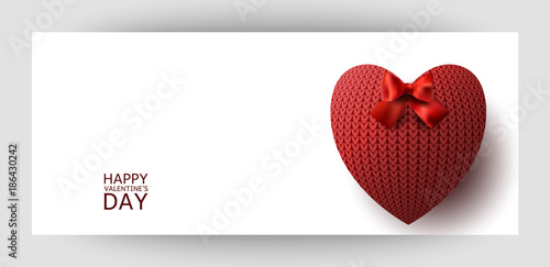 Horizontal gift design background
  with red knitted hearts. For Valentine's Day, Wedding, Birthday. For a banner, postcards. flyer, label, certificate, company card. Vector.
