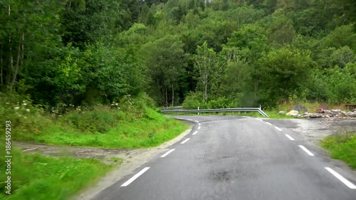 Fahrt auf Fv182, Moere Og Romsdal, Norwegen
 photo