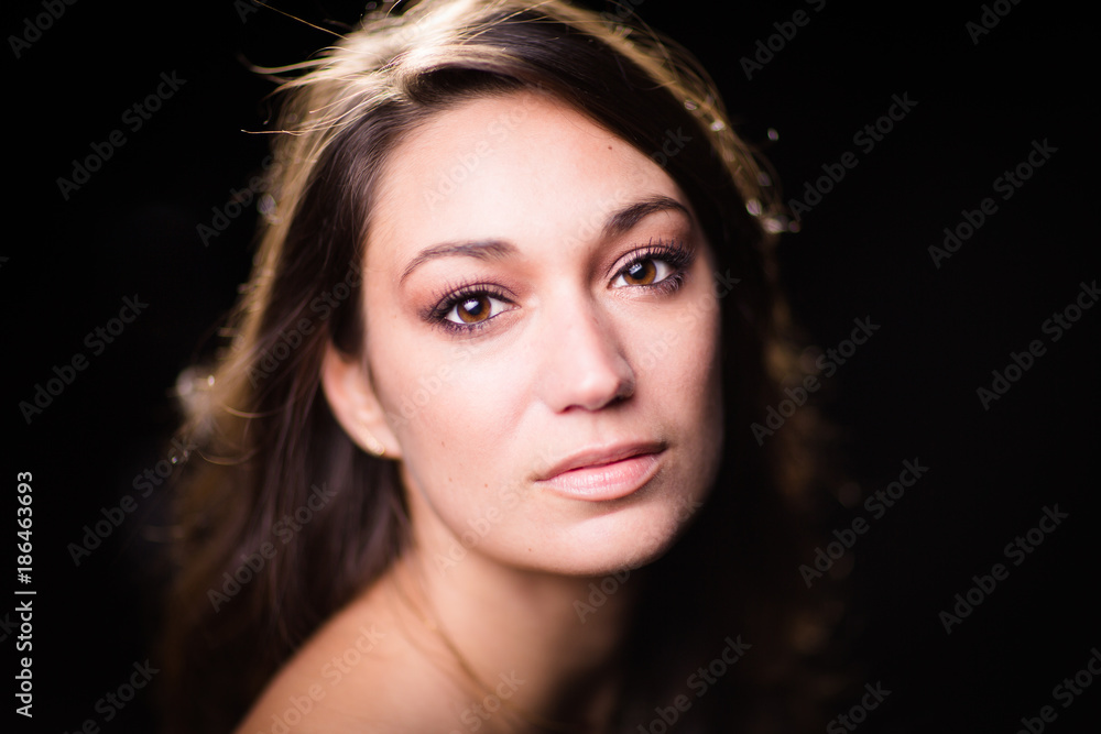Fototapeta premium Portrait de femme rêveuse 