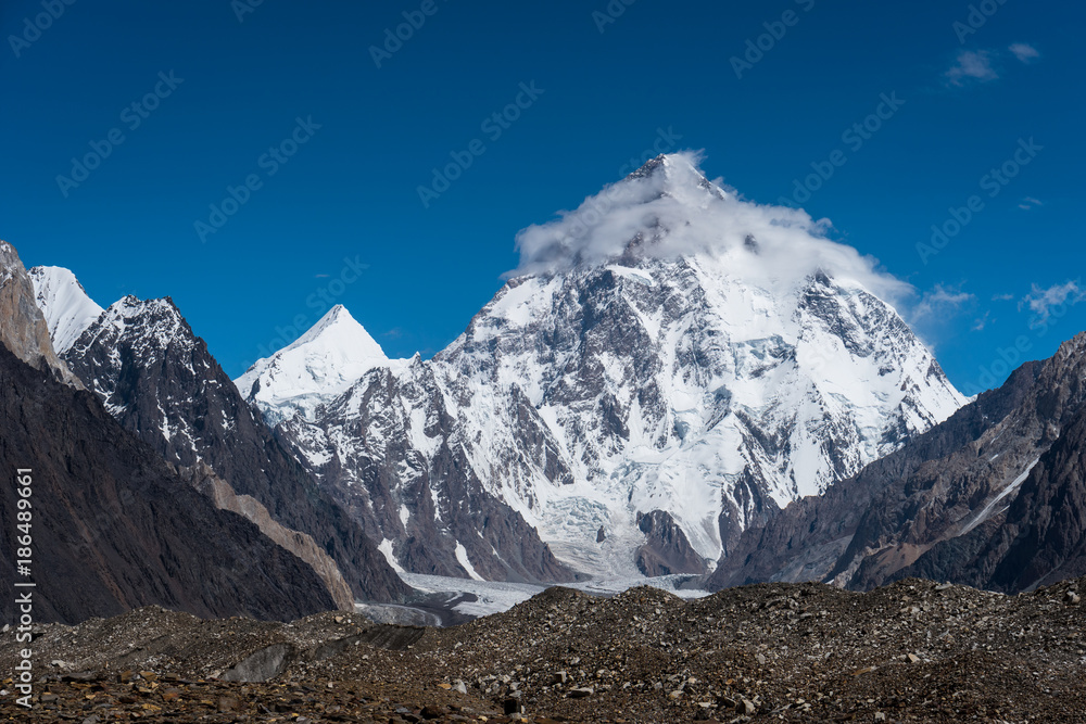 Fototapeta premium K2 mountain peak, second highest peak in the world, Karakoram, Pakistan