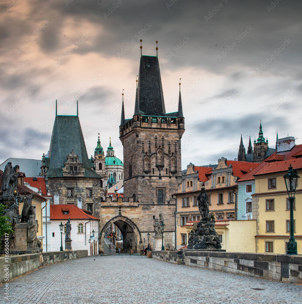 Fototapeta premium Charles Bridge in dusk