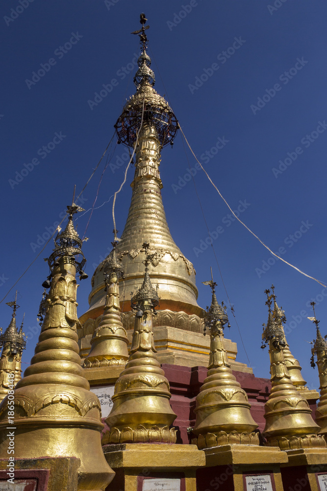 Fototapeta premium Mount Popa - Myanmar