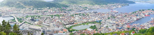 Stadtpanorama von Bergen vom Aussichtspunkt Floyen  Norwegen