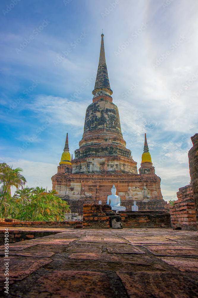 The Pagoda and Buddha Status at Wat Yai Chaimongkol, Ayutthaya,