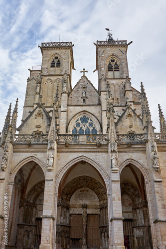 Collégiale Notre-Dame de Semur-en-Auxois - Church in A Scenic Pittoresque Medieval Town