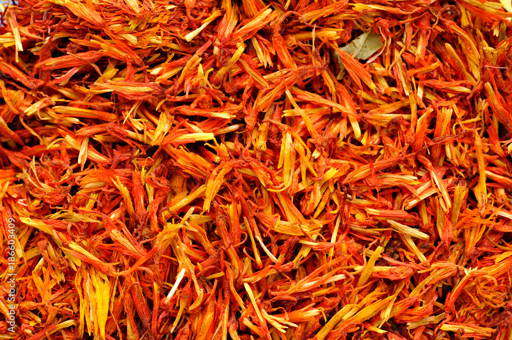Safflower (Carthamus tinctorius Safflower (Carthamus tinctorius