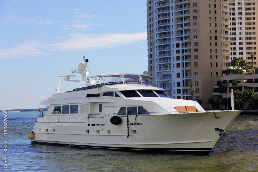 Image of a yacht Image of a yacht