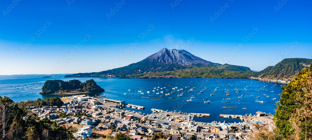 Naklejka premium Sakurajima Sabae Bay, aby zobaczyć z morza