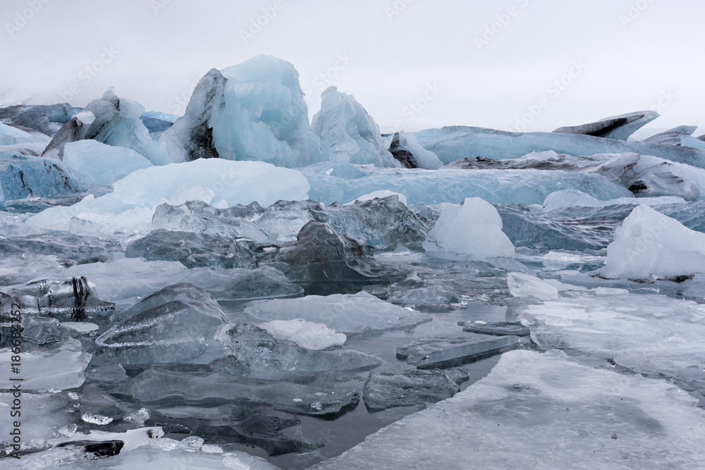 Laguna glaciar de Jökulsarlón , Islandia. Detalle. Laguna glaciar de Jökulsarlón , Islandia. Detalle.
