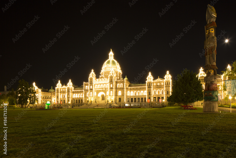 Fototapeta premium Parlament in Victoria British Columbia 