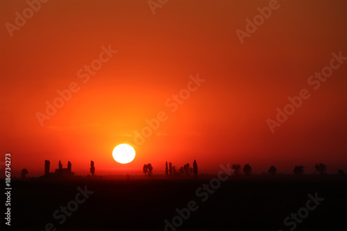 Fototapeta Naklejka Na Ścianę i Meble -  Sunset with red sky and horizon