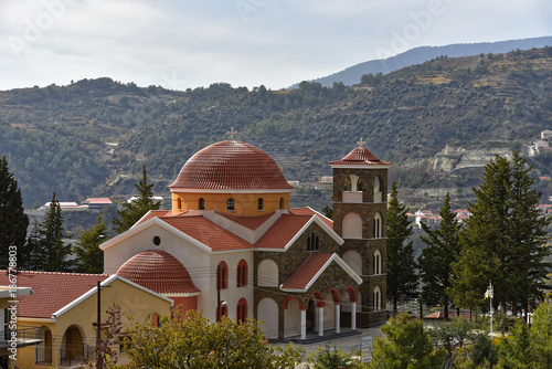 Zypern - Kirche in Kyperounta photo