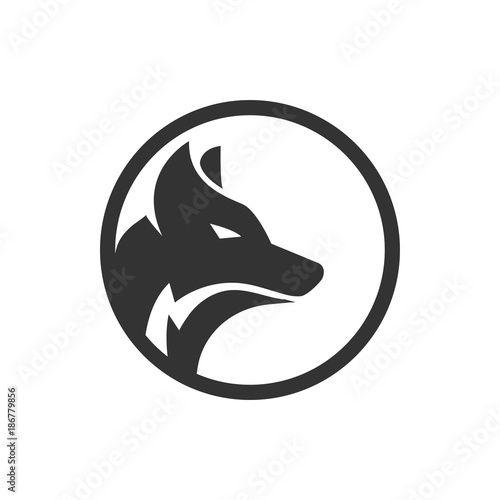 Circle wolf logo design concept