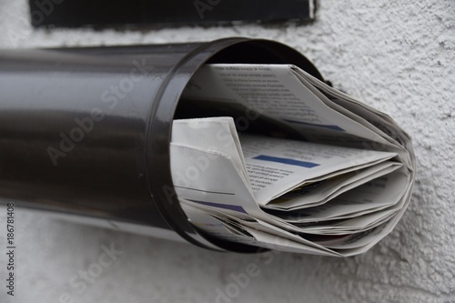 Принти на полотні Zeitung / News / Briefkasten