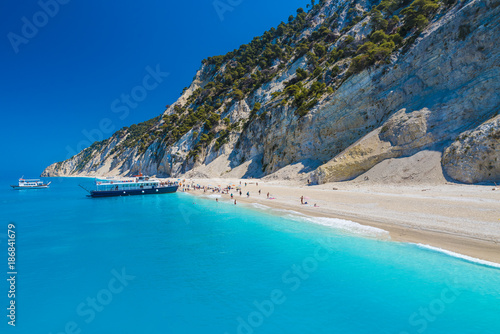 Fototapeta Naklejka Na Ścianę i Meble -  gremni beach on the Ionian sea, Lefkada island, Greece.
