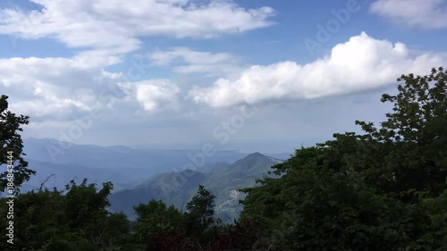 Wallpaper Mural 산 정상 구름 타임랩스 Torontodigital.ca