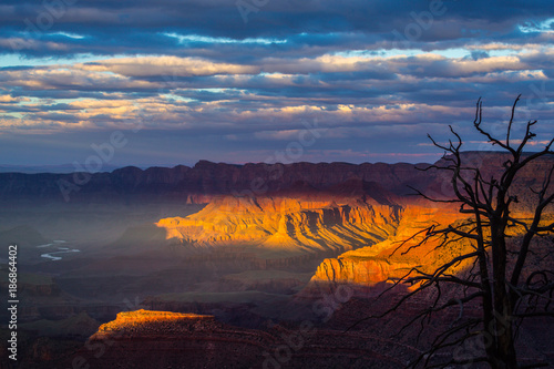 Dramatic sunset scenery in the Grand Canyon, Arizona