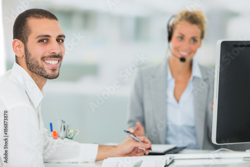 Wallpaper Mural business meeting in office : multi ethnic people Torontodigital.ca