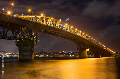 Auckland Harbour Bridge by night