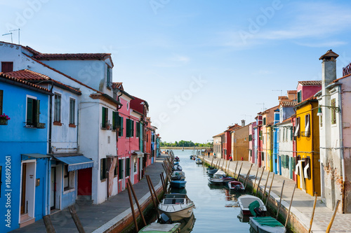 Traditional Burano colored houses, Venice © elleonzebon