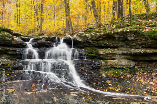Fototapeta Naklejka Na Ścianę i Meble -  Autumn Waterfall at Tailwater - Owen County, Indiana