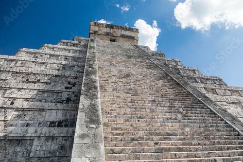 Mayan El Castillo Pyramid at the Archaeological Site in Chichen Itza, Mexico © Andy Dean