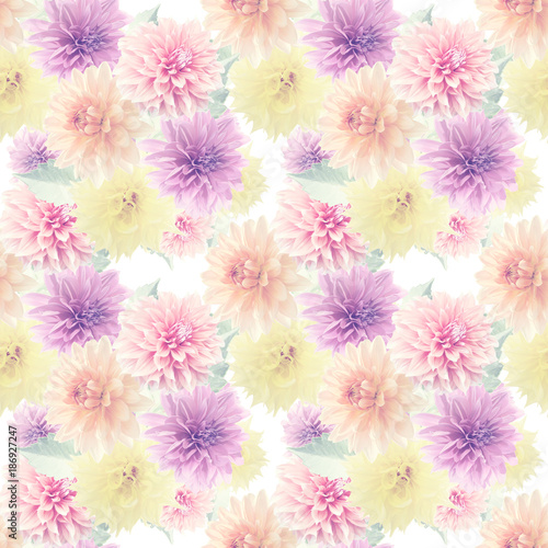 Seamless floral pattern with dahlia flowers © SunnyS