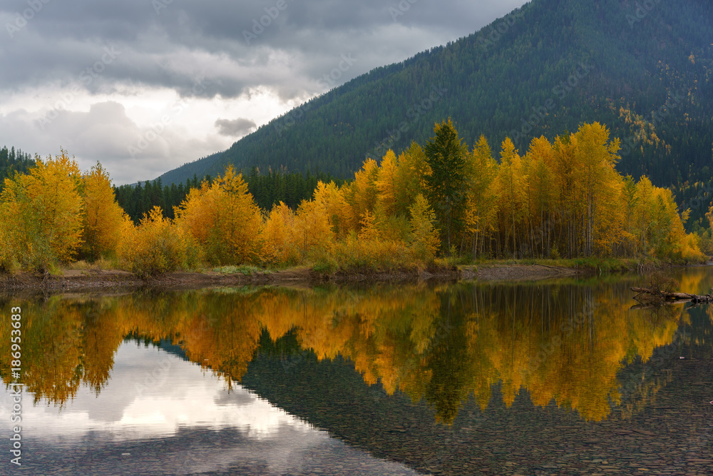 Fototapeta premium Montana Fall