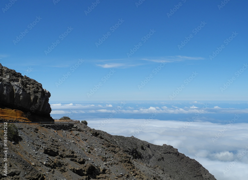 Straße am Roque de los Muchachos, La Palma Straße am Roque de los Muchachos, La Palma