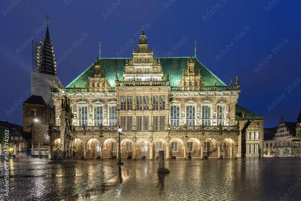 Germany, Bremen, Bremen Town Hall at market square in the evening Germany, Bremen, Bremen Town Hall at market square in the evening